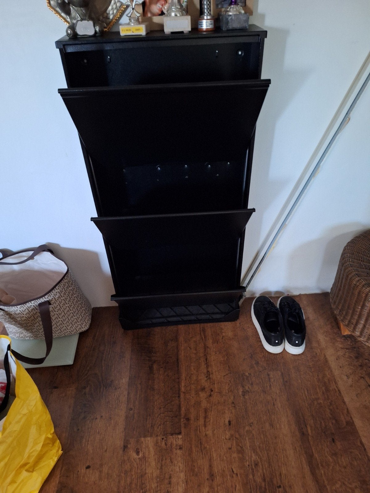 zwart schoenen kastje, Ophalen, Zo goed als nieuw