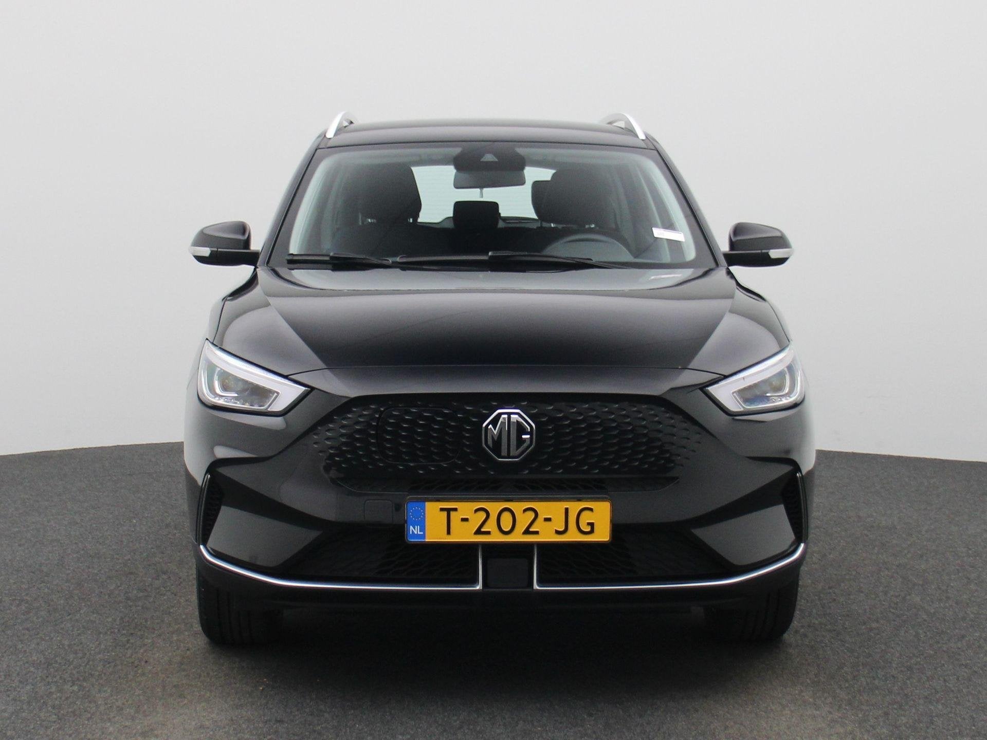MG ZS EV Standard Range Comfort 50kWh | Navi | Camera | CarP, Auto's, MG, 12 maanden, Stof, ZS, Zwart