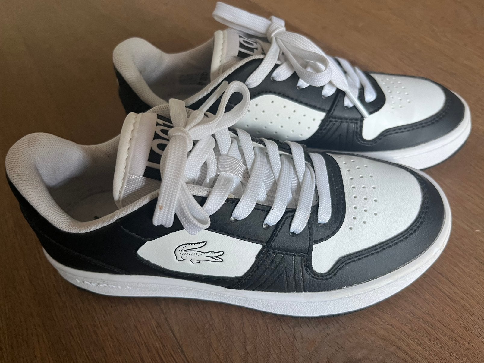 Lacoste sneakers L001 maat 32.5 niet gedragen, Schoenen, Nieuw, Ophalen of Verzenden, Jongen