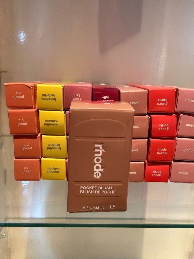 Rhode Pocket Blush - Freckle, Sieraden, Tassen en Uiterlijk, Uiterlijk | Cosmetica en Make-up, Ophalen of Verzenden