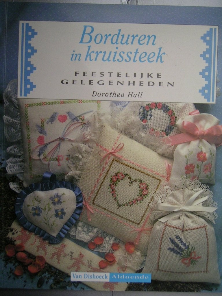 Borduren in kruissteek - Feestelijke gelegenheden. Ook DMC, Hobby en Vrije tijd, Ophalen of Verzenden, Zo goed als nieuw, Handborduren