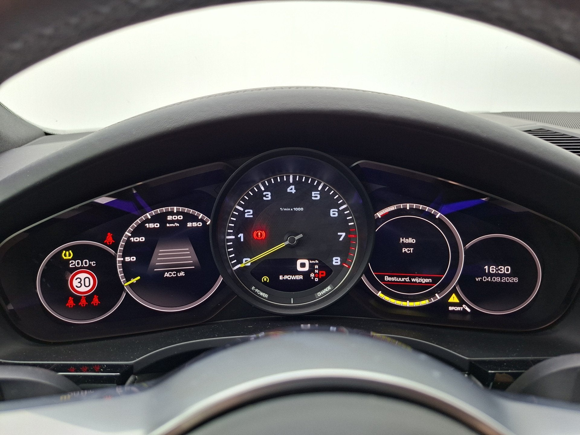 Foto 33 van Porsche Cayenne Coupé 3.0 E-Hybrid Pano Trekhaak(3500) 360