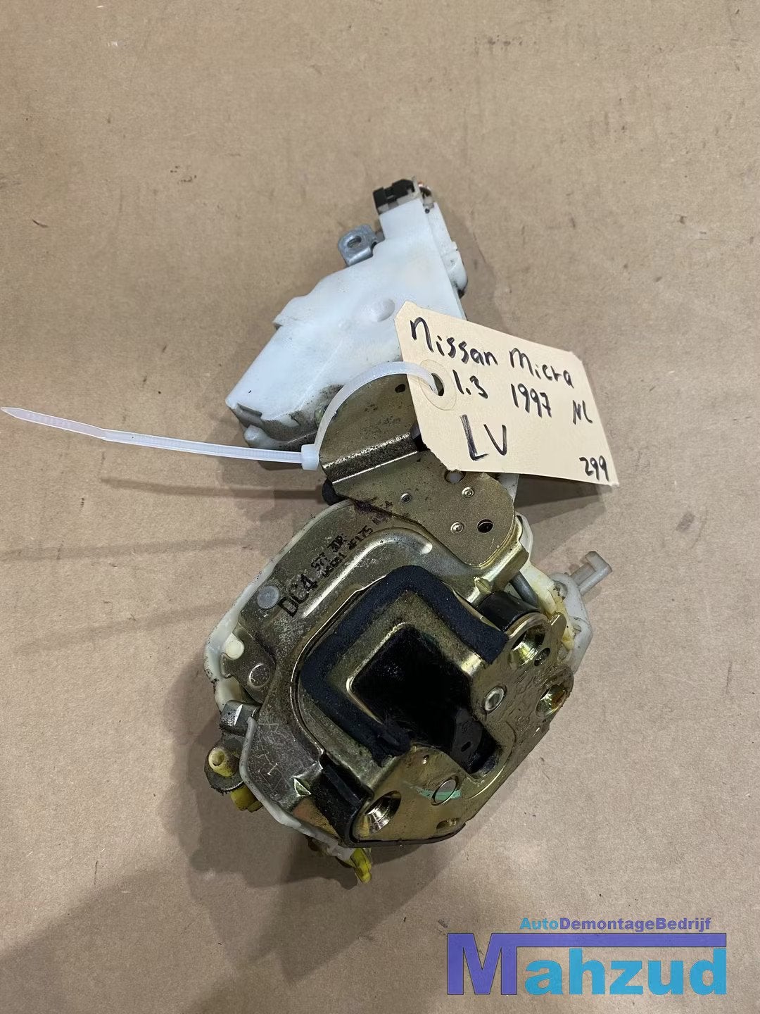 NISSAN MICRA 2 K11 Links voor deurslot deur slot 8055301U06, Takashima 1-chome 1-1
220-8686  Yokohama, Voor, Ophalen of Verzenden