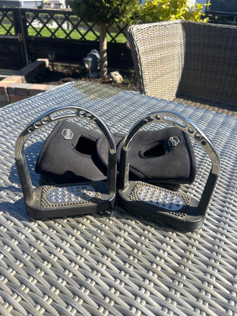 SPRENGER FLEXCITE GRIP STIJGBEUGELS, ROESTVRIJ STAAL,, Ophalen, Dressuur