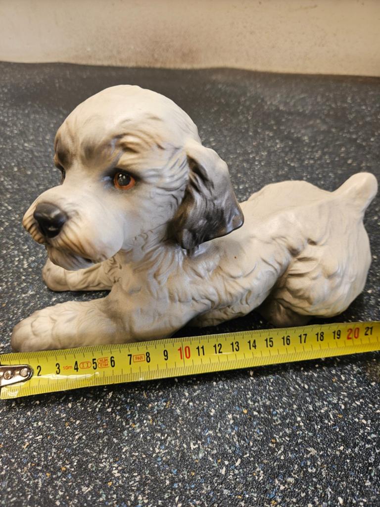 Vintage Goebel beeldje: liggende hond, W. Germany, Ophalen of Verzenden