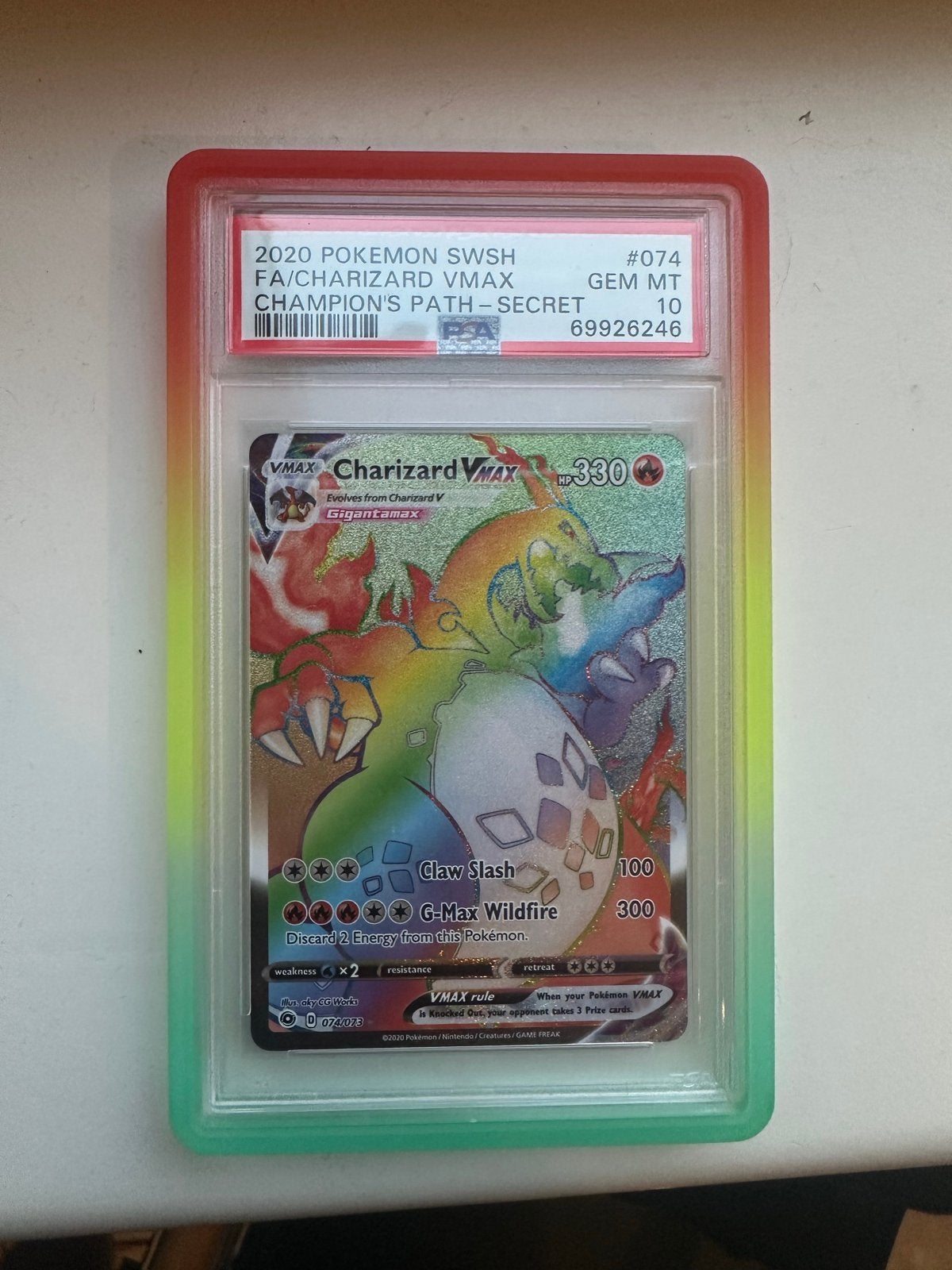 PSA 10 Charizard VMAX (074/073) Rainbow Secret, Ophalen of Verzenden, Nieuw, Losse kaart, Foil