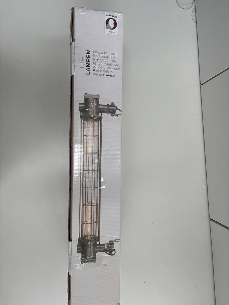 Tube lamp van vt wonen nieuw, Huis en Inrichting, Lampen | Hanglampen, Ophalen, Nieuw, Metaal, Minder dan 50 cm