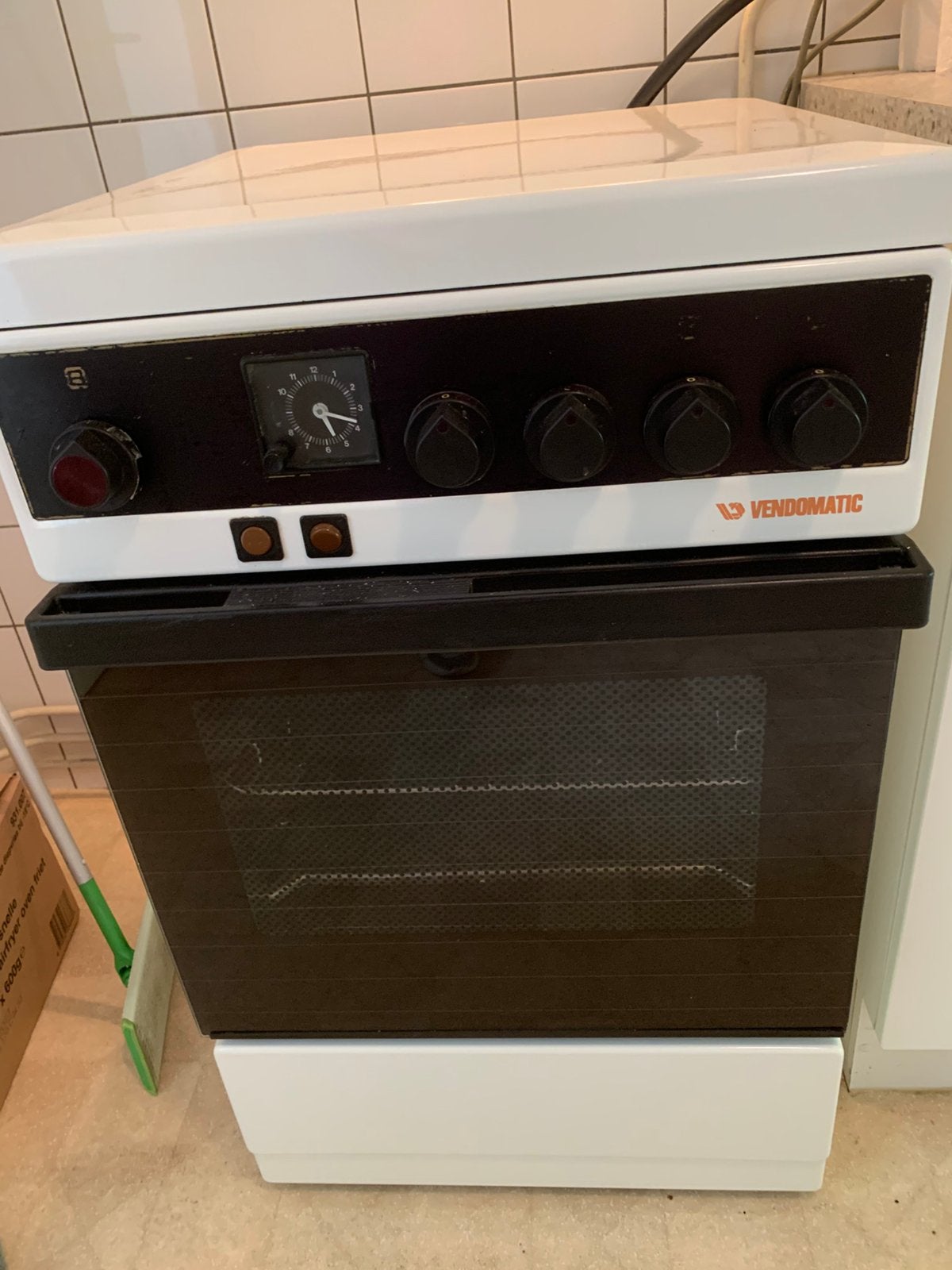 Vendomatic Gasfornuis met Oven - 4 Pitten - Wit, Ophalen, Gebruikt, 4 kookzones, Gas