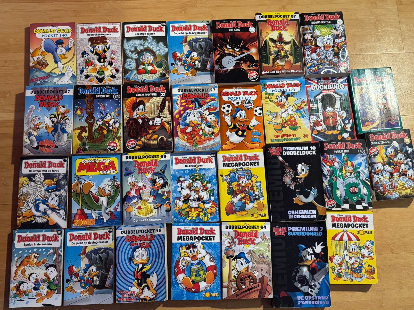 Donald duck pocket collectie, Boeken, Meerdere stripboeken, Ophalen of Verzenden, Gelezen