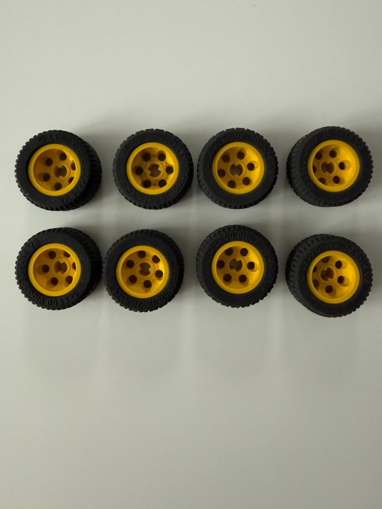 Lego wielen racing geel, Ophalen of Verzenden, Gebruikt