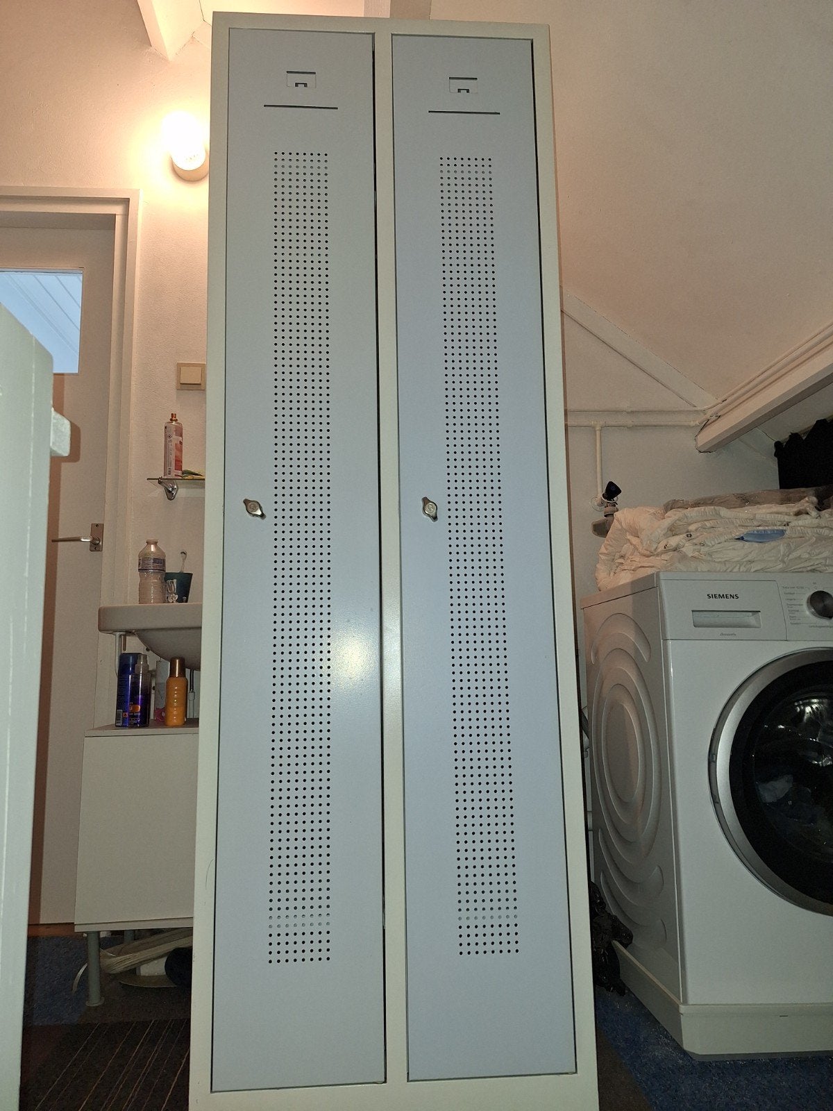 Metalen locker / kledingkast met 2 deuren, Huis en Inrichting, Kasten | Lockerkasten, Gebruikt, Ophalen of Verzenden