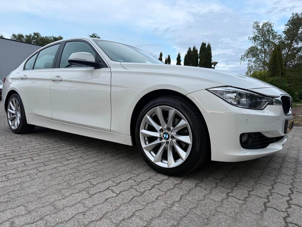 BMW 3-serie 320i Executive, Auto's, BMW, Bedrijf, Te koop, 3-Serie, Benzine, Euro 6, B, Sedan, Automaat, Origineel Nederlands