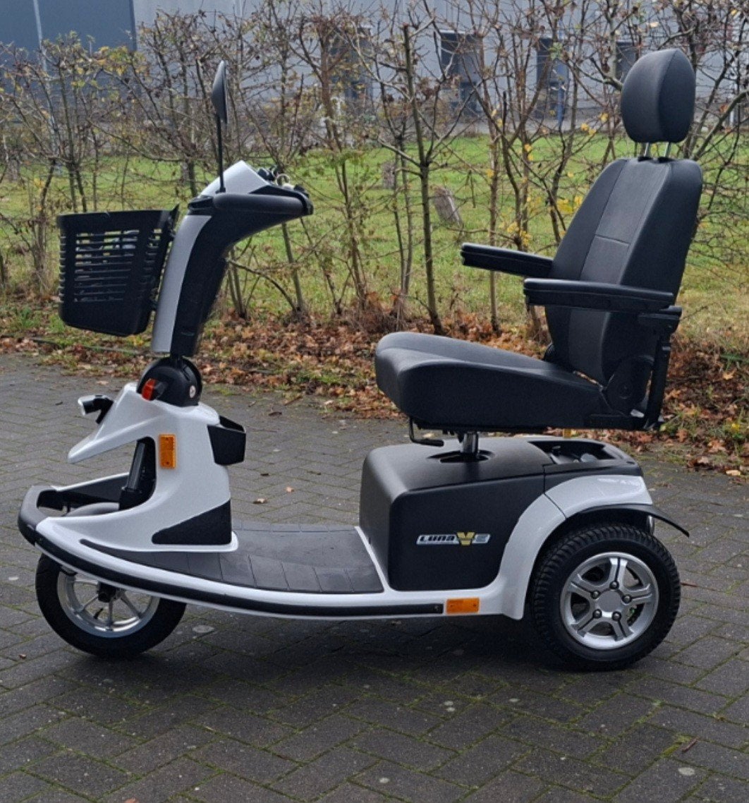 Zeer mooie scootmobiel pride luna victory, Pride, Ophalen of Verzenden, Zo goed als nieuw, 16 km/u of meer