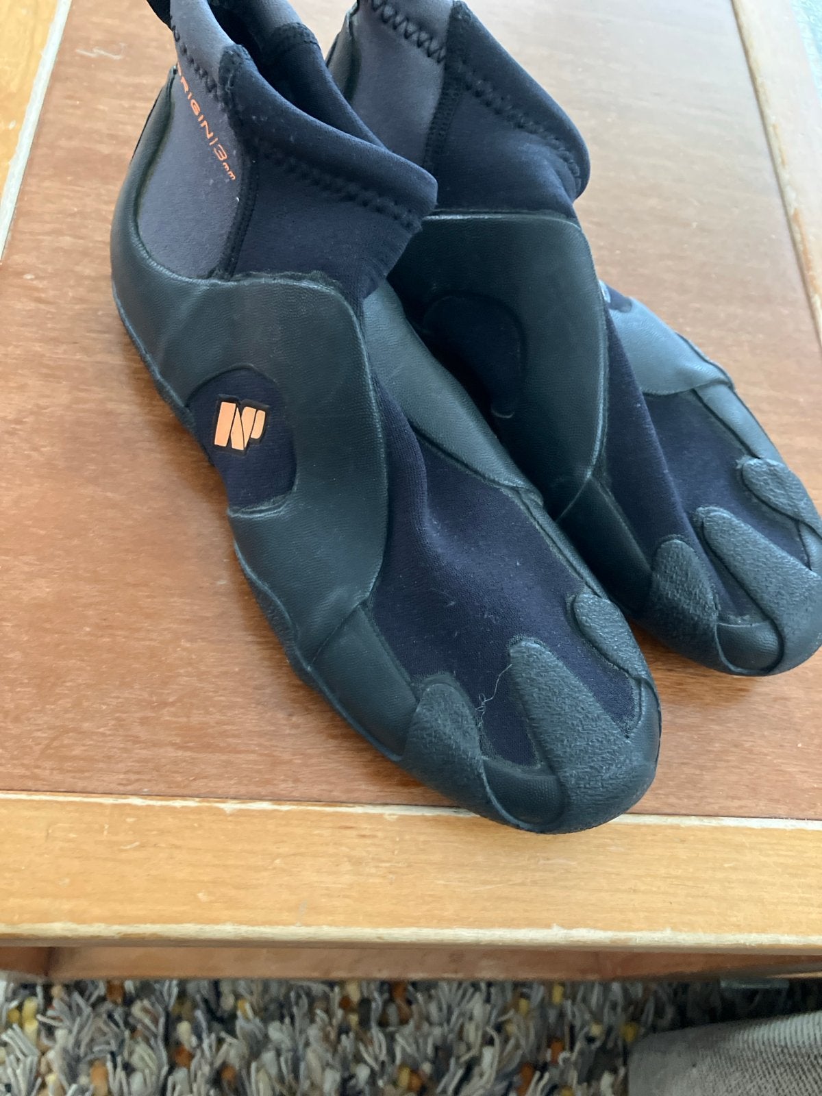 Neil Pryde waterschoentjes mt 37, Watersport en Boten, Watersportkleding, Ophalen of Verzenden, Gebruikt, Dame of Heer, Zeil- of Surfschoenen