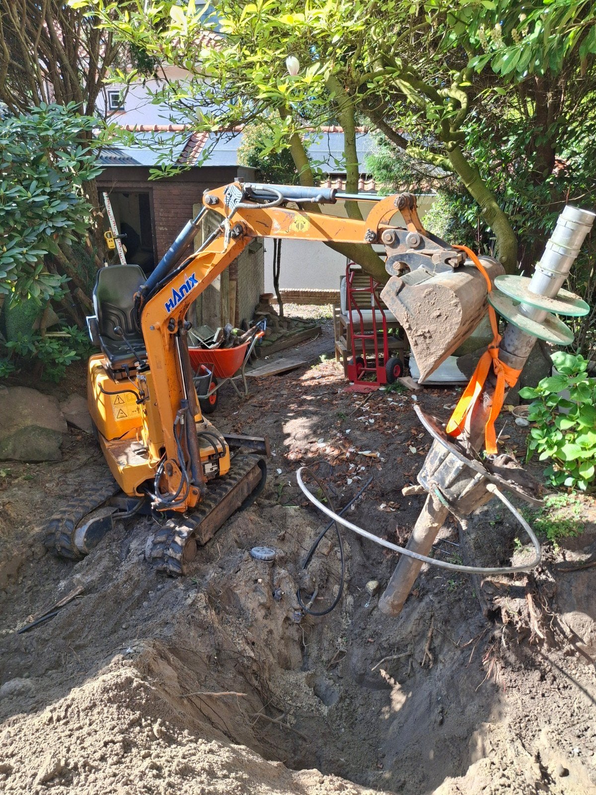 Te Huur Hanix Minigraver met sloophamer en diverse bakken, Ophalen of Verzenden, Graafmachine