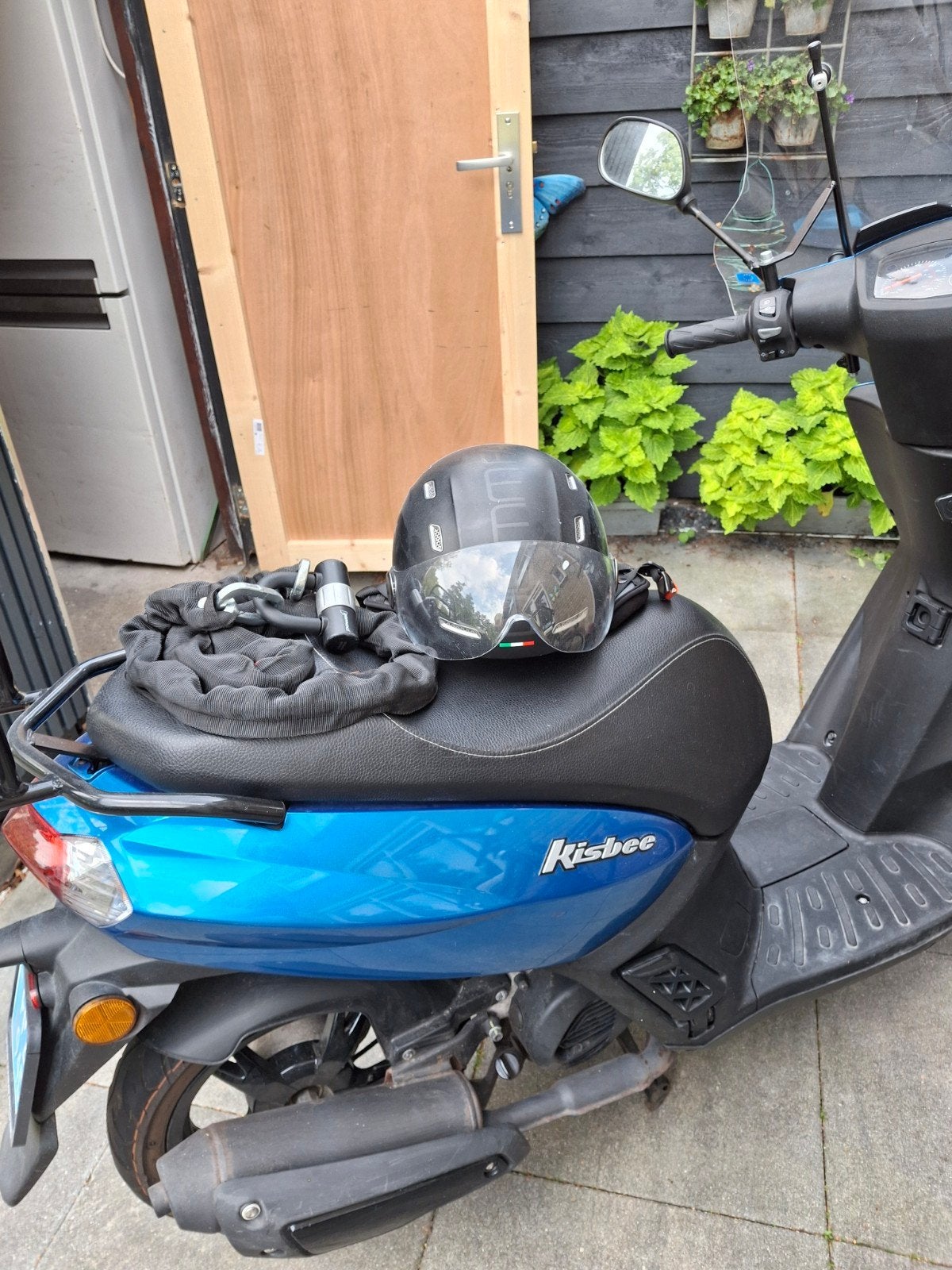 Peugeot Kisbee scooter - Blauw, inclusief windscherm, Ophalen, Overige modellen, Zo goed als nieuw, Benzine