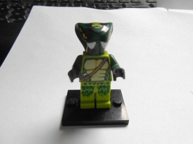 LEGO NINIJAGO LEGACY RISE OF THE SNAKES MINIFIGUUR., Kinderen en Baby's, Speelgoed | Duplo en Lego, Lego, Ophalen of Verzenden