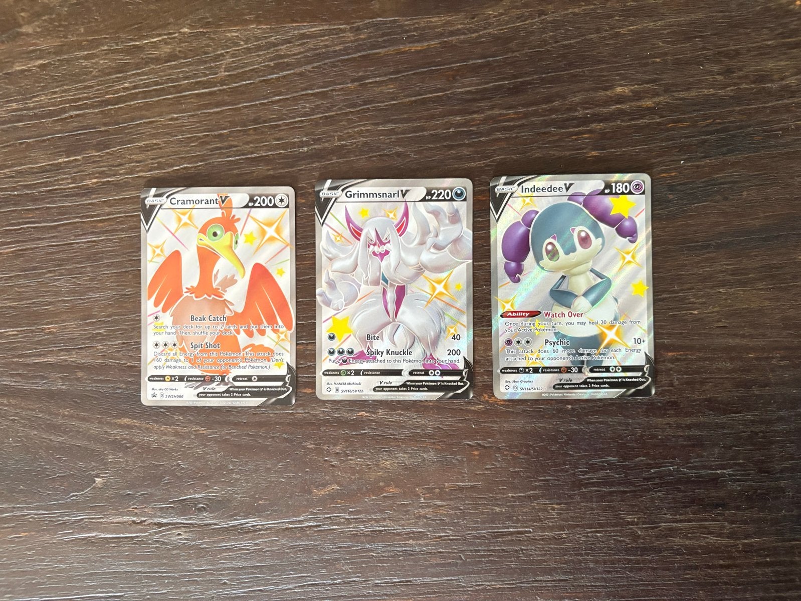 Pokémon V Shiny kaarten: Cramorant, Grimmsnarl, Indeedee, Ophalen, Zo goed als nieuw, Meerdere kaarten, Foil