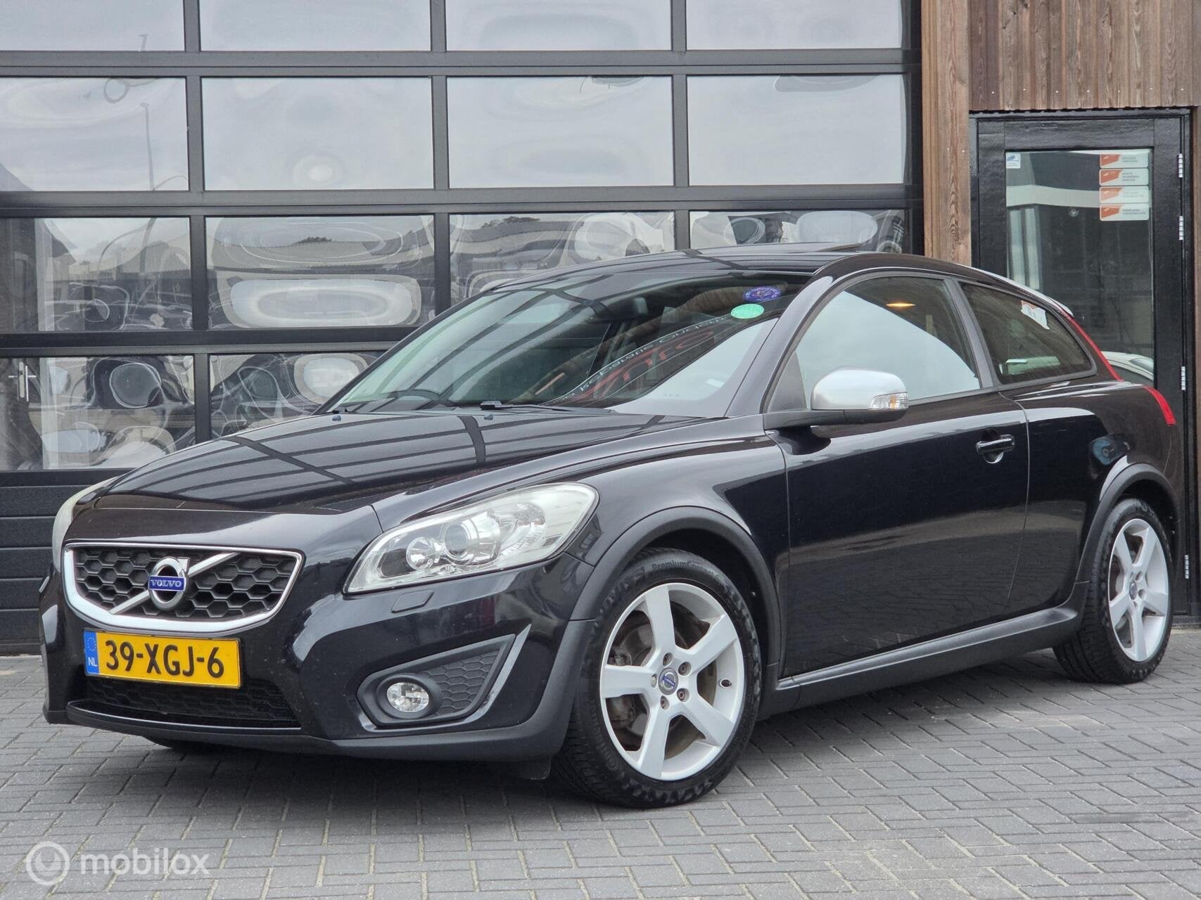 VOLVO C30 1.6 D2 R-DESIGN XENON DAKJE LEER NAVI STOELVERWARM