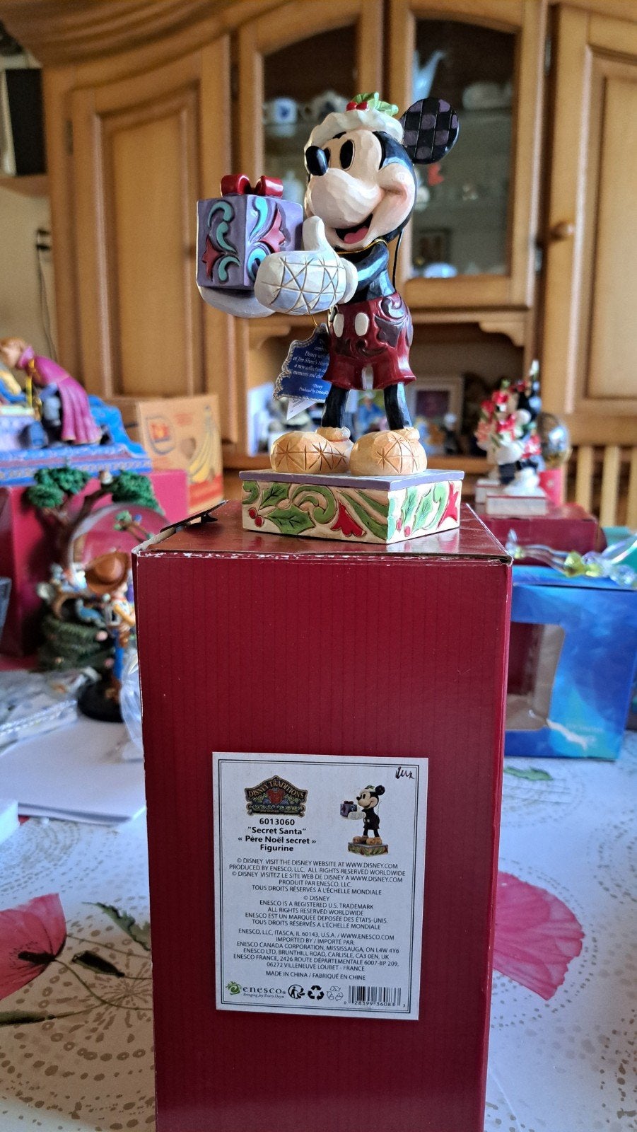 Disney Traditions Mickey Mouse "Secret Santa" Beeldje, Verzamelen, Ophalen, Zo goed als nieuw