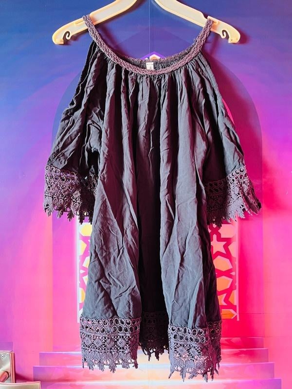 Super mooie offshoulder Ibiza jurk 44 met sierrandjes 24,99€, Overige kleuren, Maat 42/44 (L), Ophalen of Verzenden, Zo goed als nieuw