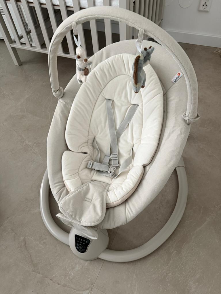 Qute Q-rocker Ivory babydump schommelstoel, Ophalen, Nieuw