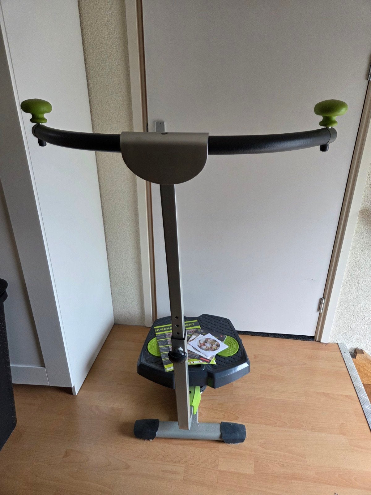Twist & Shape fitnessapparaat, Ophalen, Overige typen, Zo goed als nieuw, Metaal