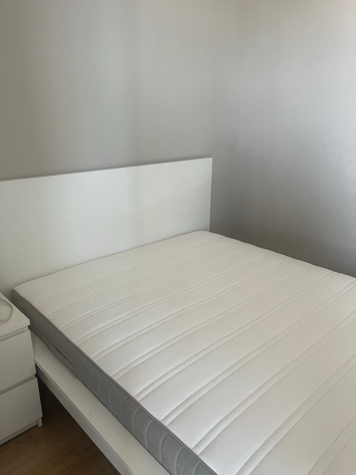 IKEA MALM bed 140x200 met matras, Ophalen, Gebruikt, Wit, Tweepersoons