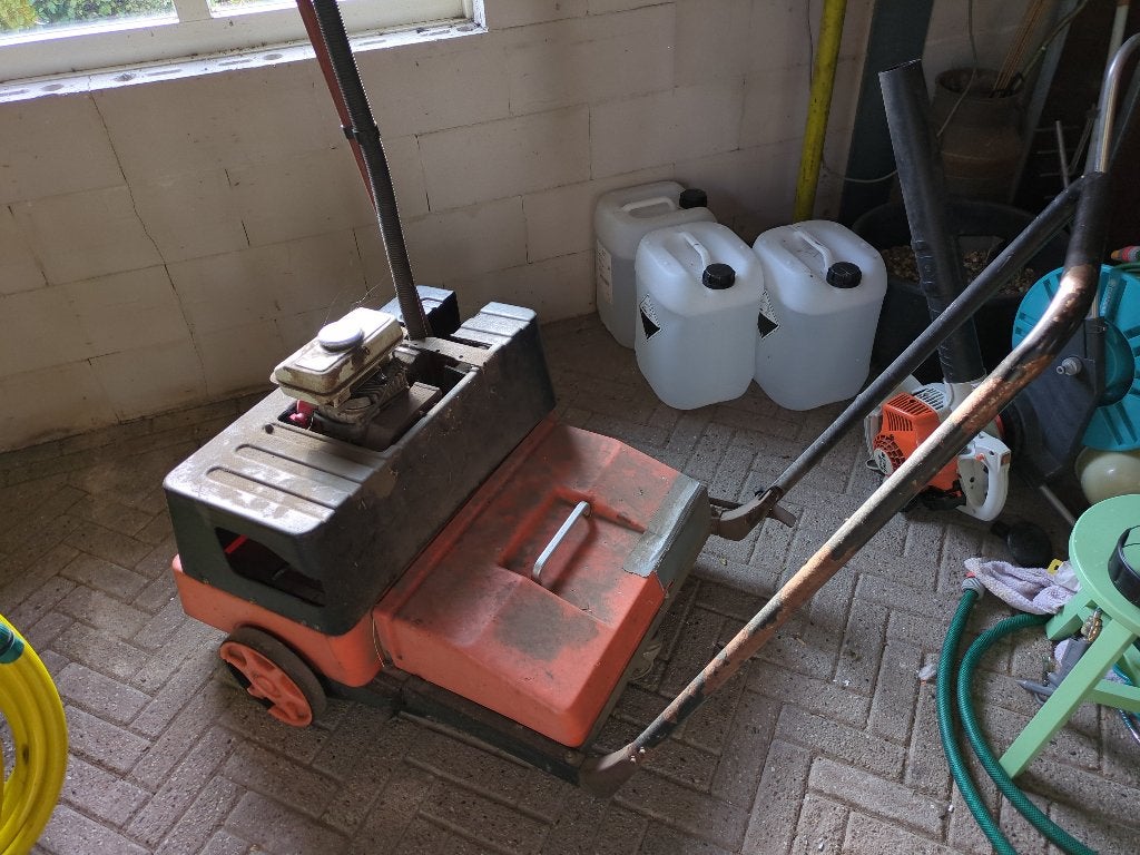 Veegmachine, Ophalen, Gebruikt, Onbekend