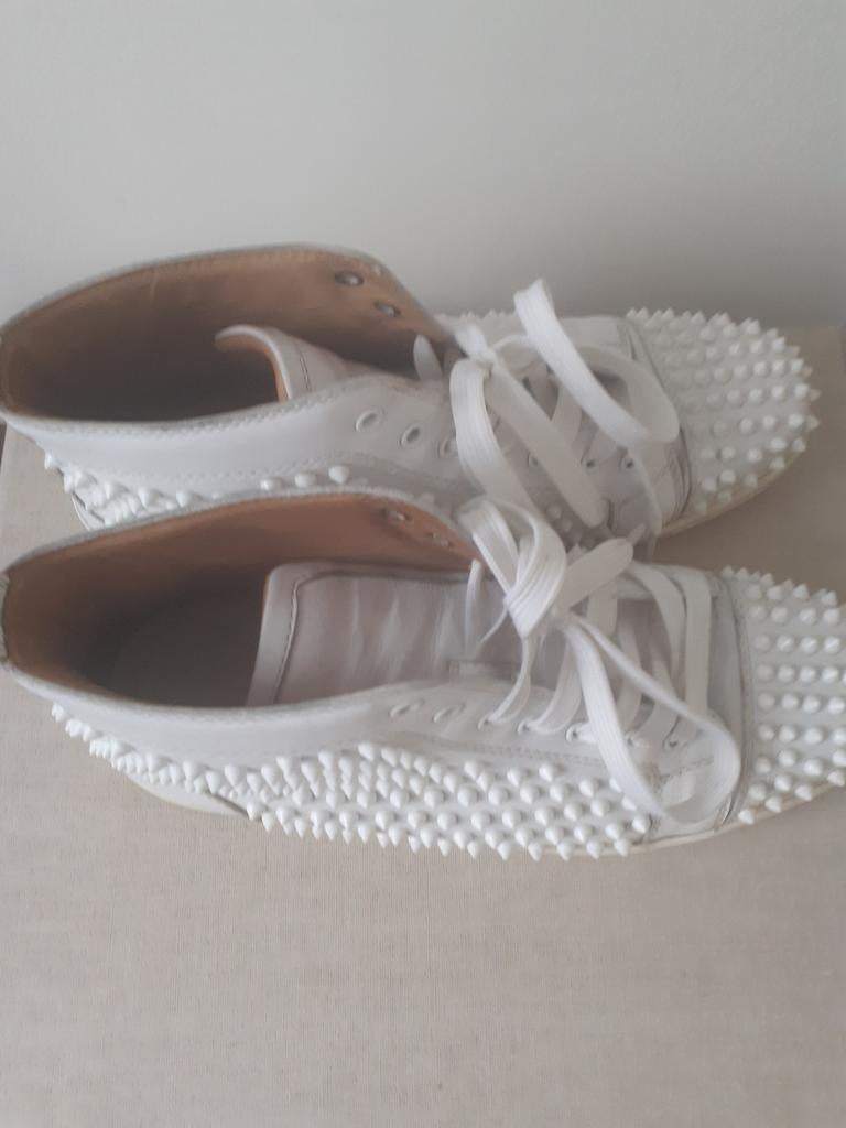Prachtige  Christian louboutin schoenen maat 43 zgan, Ophalen of Verzenden, Zo goed als nieuw, Schoentjes