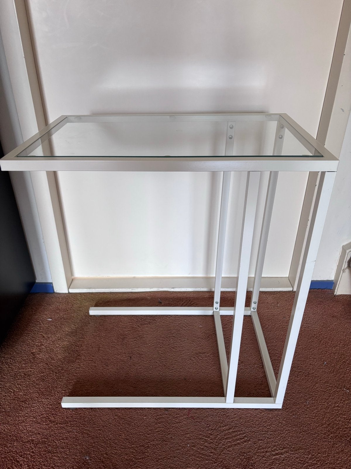 IKEA VITTSJÖ Laptoptafel / Bijzettafel Wit Glas, Huis en Inrichting, Tafels | Bijzettafels, Ophalen, Minder dan 55 cm, 60 cm of meer