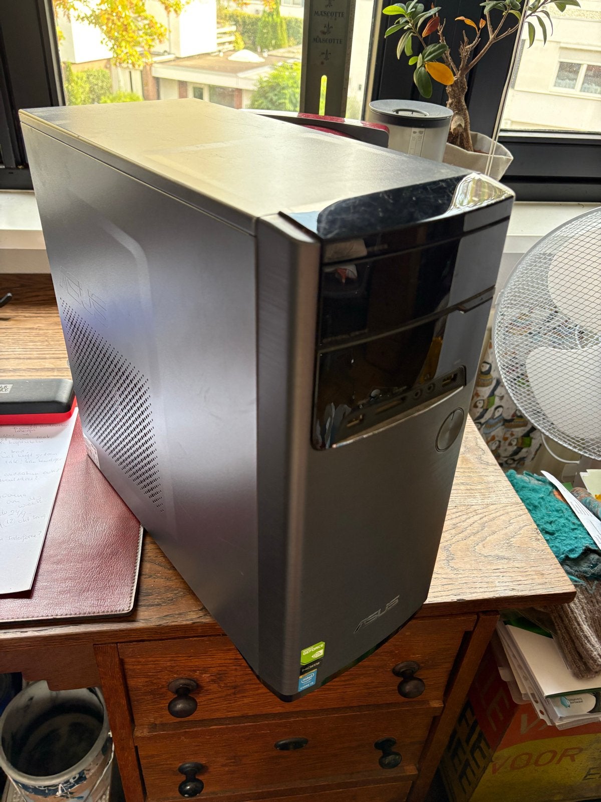 ASUS M32 Desktop PC - Intel Core i5, NVIDIA GeForce, Ophalen, Gebruikt, Gaming, Met videokaart