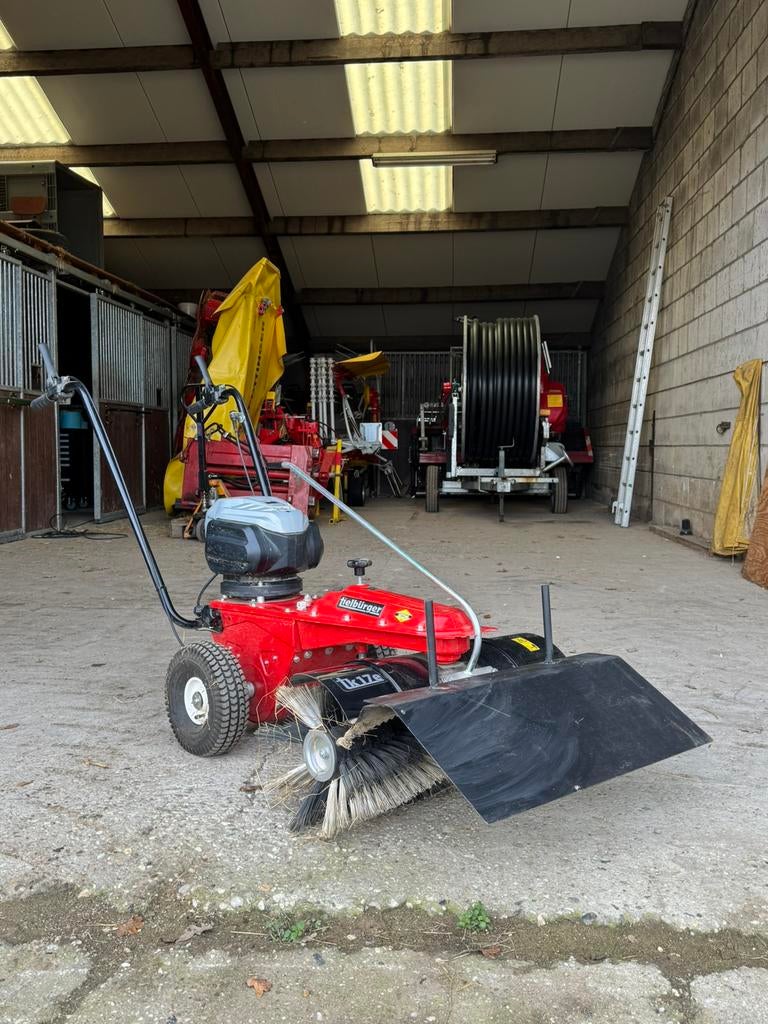 Helbürger veegmachine met accu, Tuin en Terras, Ophalen, Nieuw