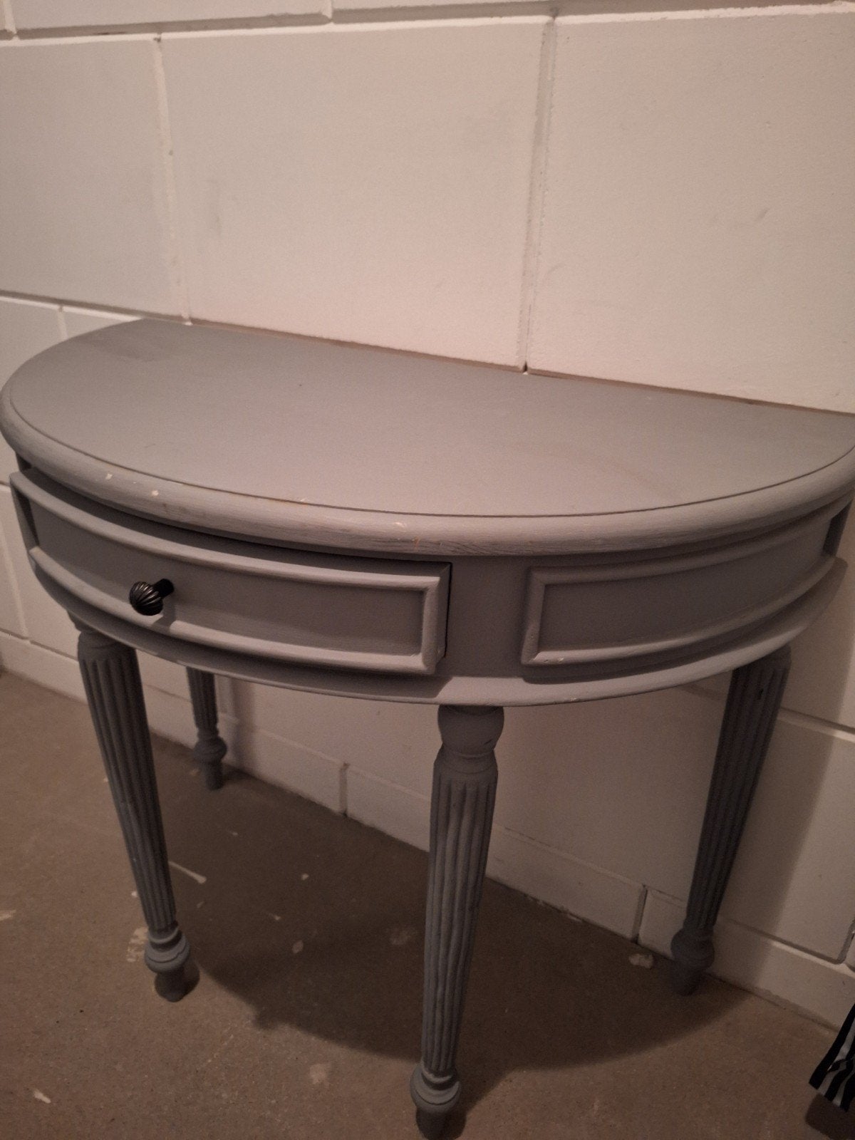 Sidetable, Huis en Inrichting, Tafels | Sidetables, Ophalen, 100 tot 150 cm, Zo goed als nieuw, 25 tot 50 cm