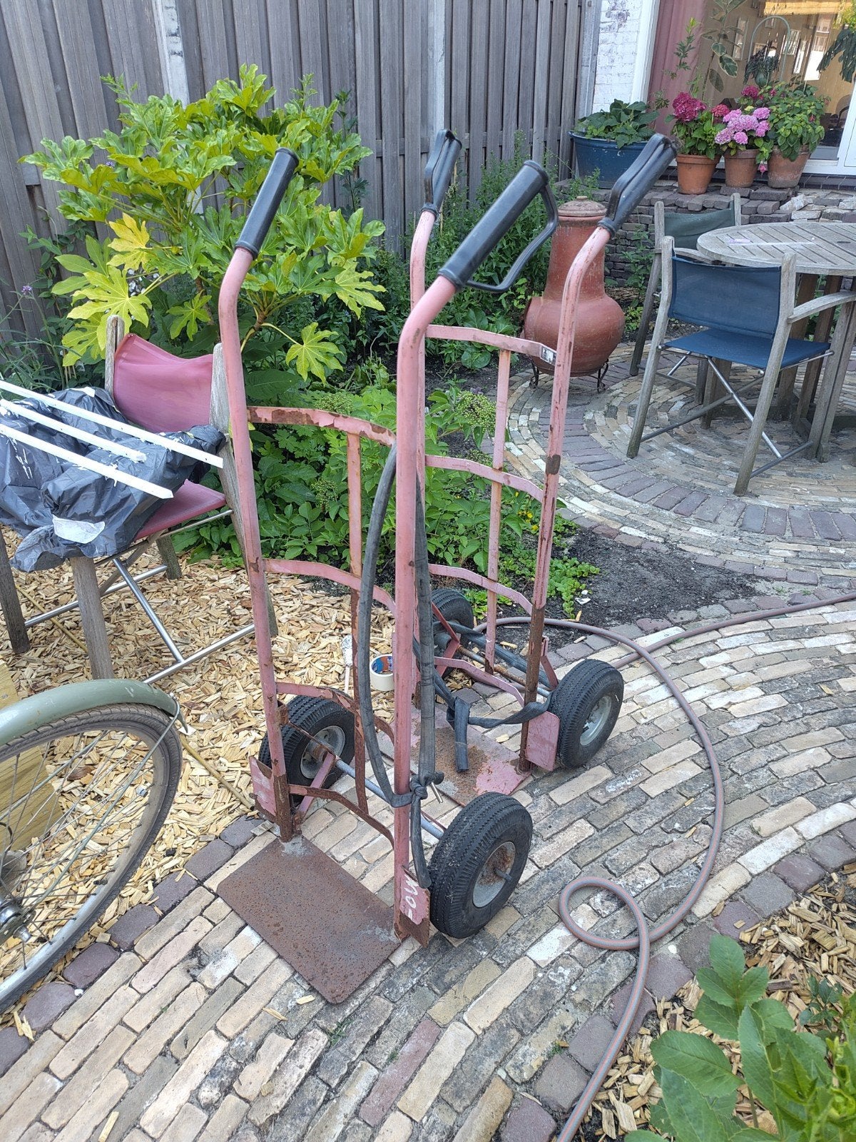 2 Stevige steekwagens, Doe-het-zelf en Verbouw, 100 liter of meer, Ophalen, Gebruikt, Steekwagen