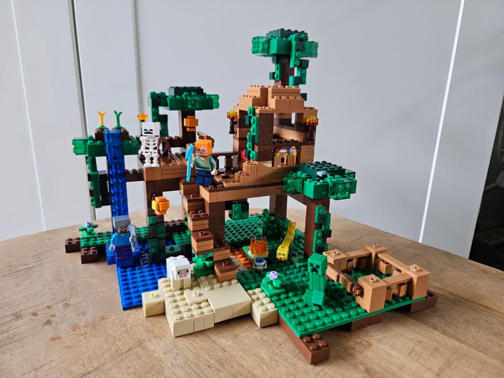 LEGO Minecraft 21125 De Jungle Boomhut met minifiguren, Compleet, Gebruikt, Minecraft, Lego