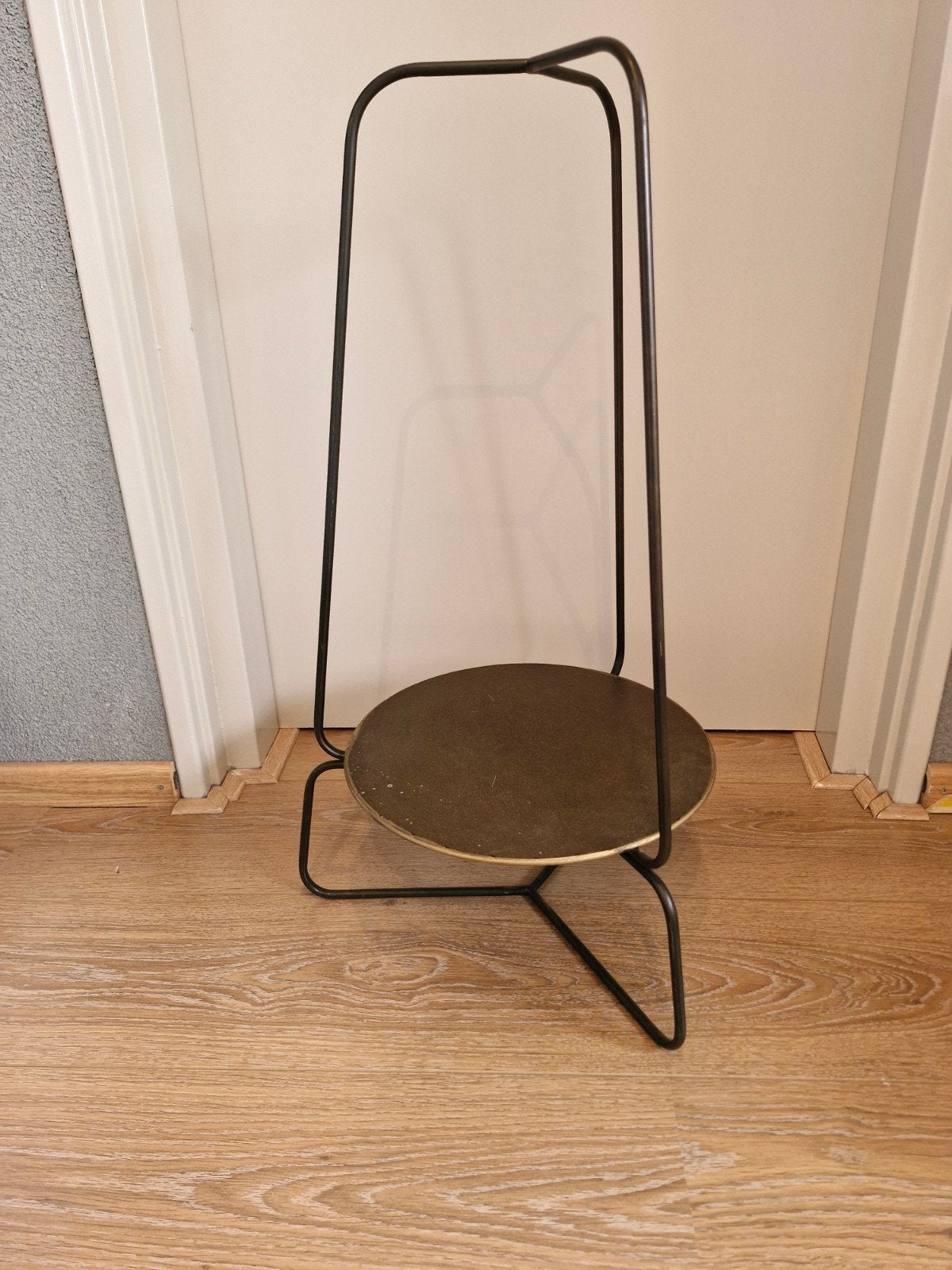 Goudkleurige etagere 67cm hoog, Ophalen of Verzenden