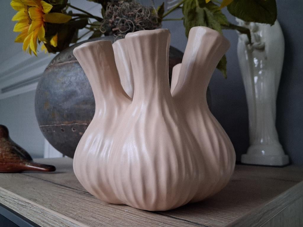 Dk Daan Kromhout tulpenvaas / vaas, Overige kleuren, Aardewerk of Porselein, Nieuw, Ophalen of Verzenden