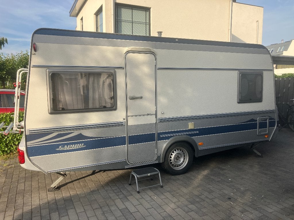 Fendt Saphir 470 TFB (2002), Caravans en Kamperen, Caravans, Rondzit, Particulier, Vast bed, Tot en met 4