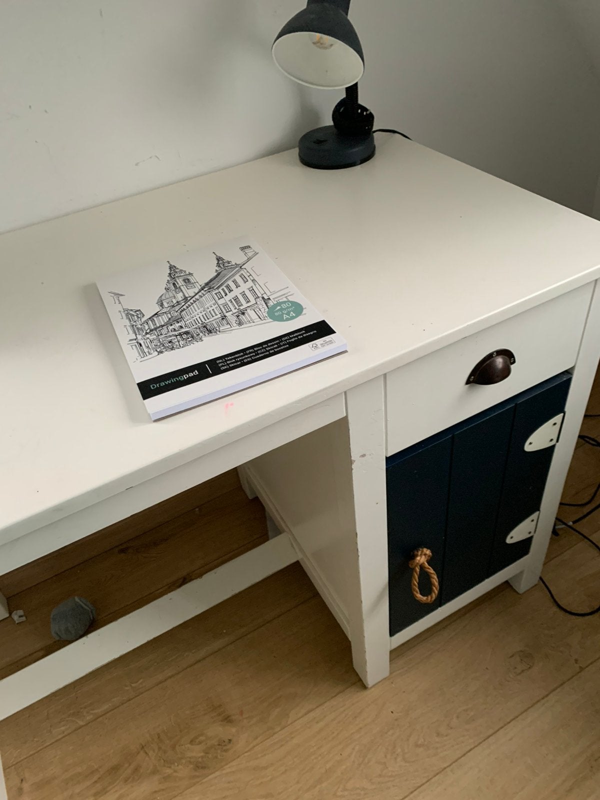 Stevige bureau., Huis en Inrichting, Ophalen of Verzenden, Gebruikt