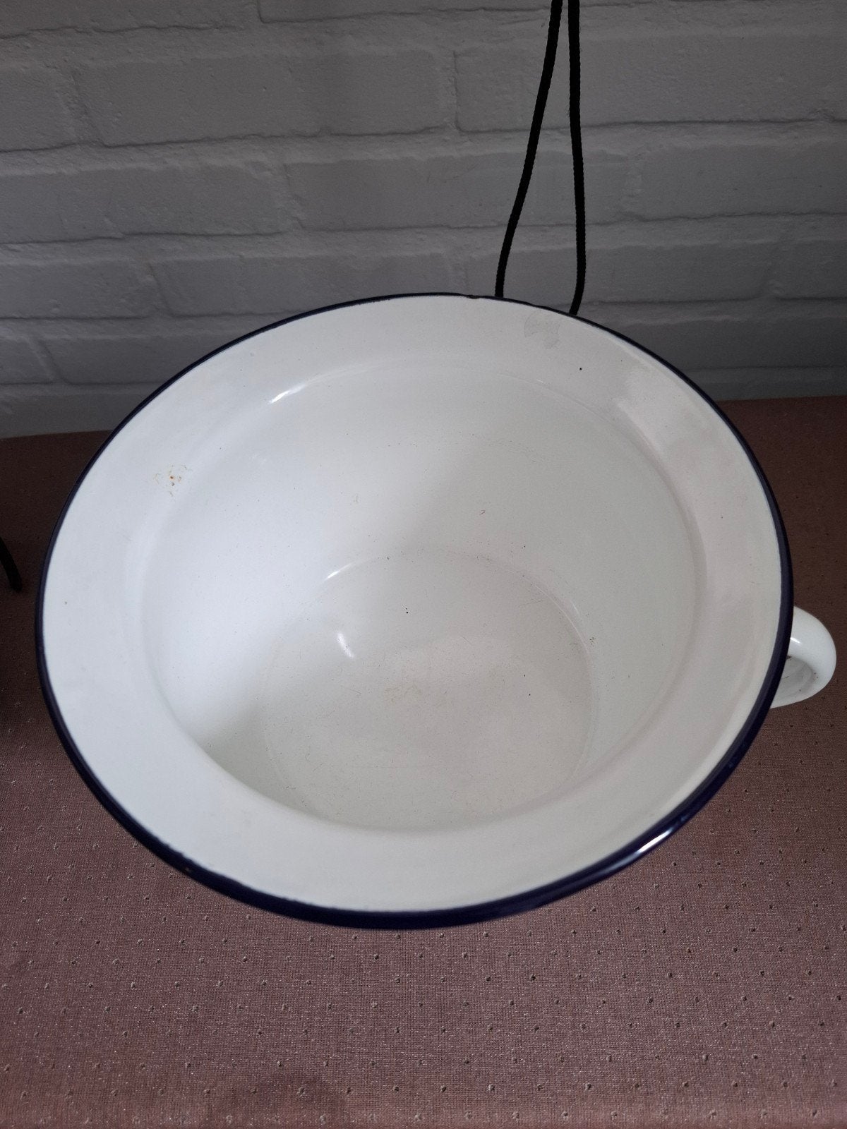Vintage geëmailleerde po, wit met blauwe rand, Ophalen of Verzenden