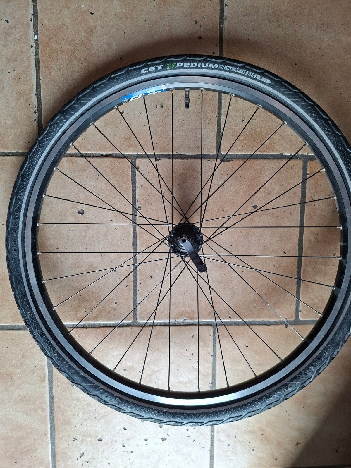 28 inch Wiel met CST Xpedium Ampero E-bike Band, Fietsen en Brommers, Fietsonderdelen, Wiel, Rigida, CST, SCT/Scot Components