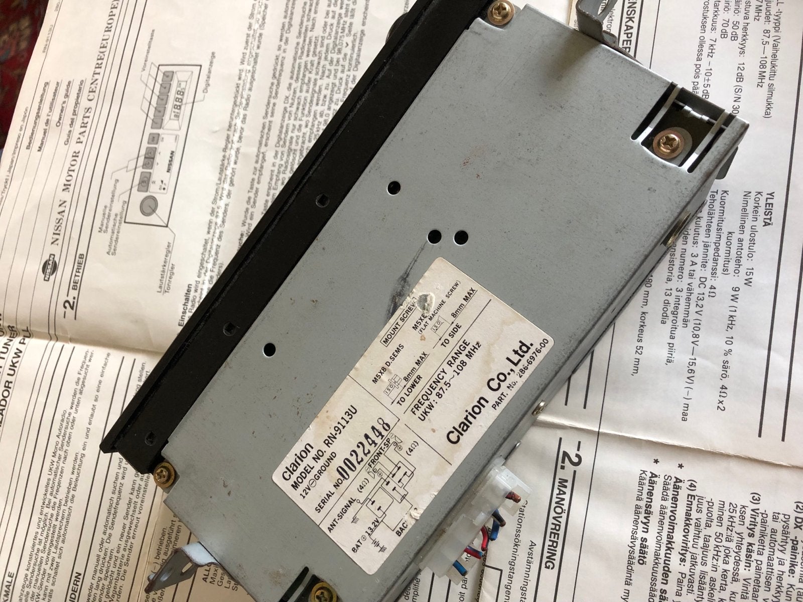 Nostalgische Nissan Clarion CA828 autoradio met handleiding, Auto diversen, Autoradio's, Ophalen of Verzenden, Gebruikt
