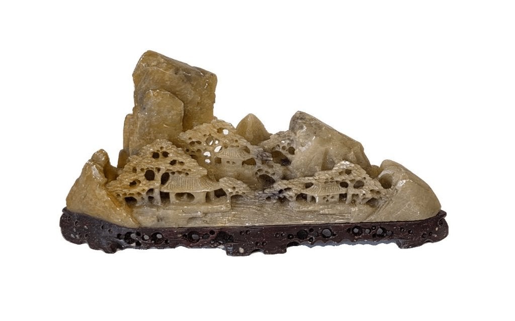 Chinees berg en dorp in gesneden soapstone., Antiek en Kunst, Kunst | Niet-Westerse kunst, China, Ophalen of Verzenden, Overige typen