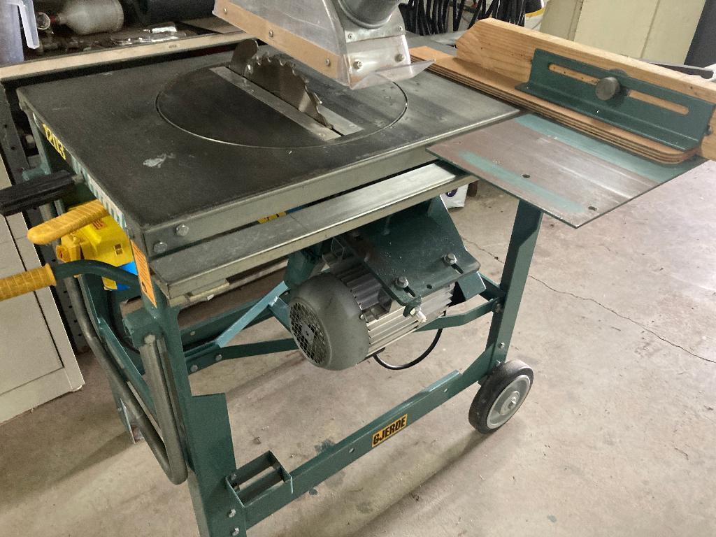 gjerde zaagtafel bouwzaag 220 volt, Ophalen, Cirkelzaag, Zo goed als nieuw, 30 tot 70 mm