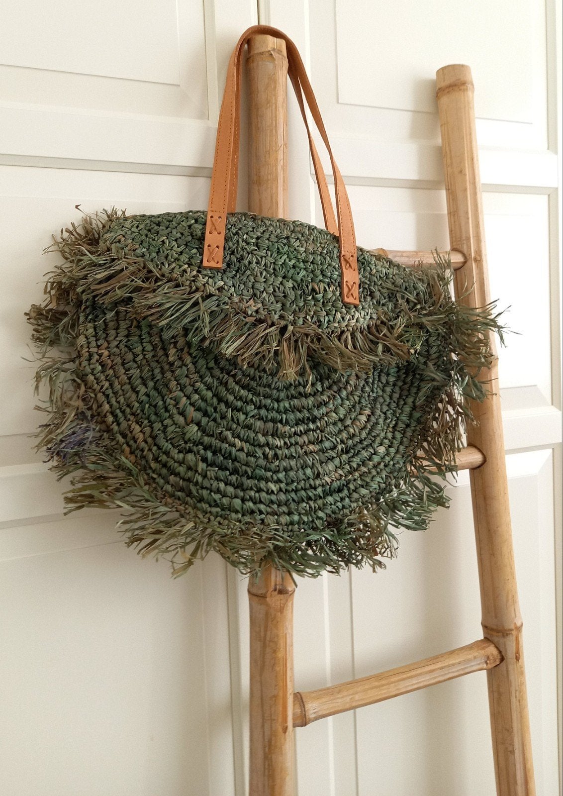 Half ronde groene raffia/stro tas/strandtas NIEUWSTAAT!, Verzenden, Nieuw, Groen, Overige typen