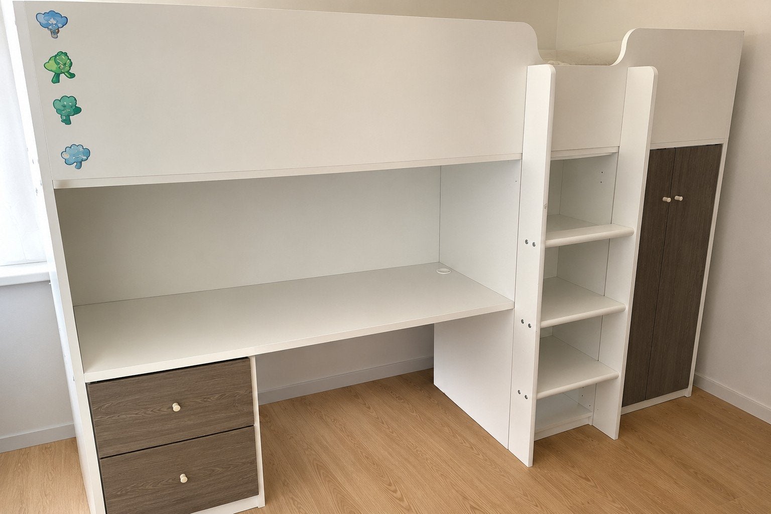 Complete hoogslaper met bureau, kast en lades – Zeer netjes, Kinderen en Baby's, Kinderkamer | Stapelbedden en Hoogslapers, Ophalen