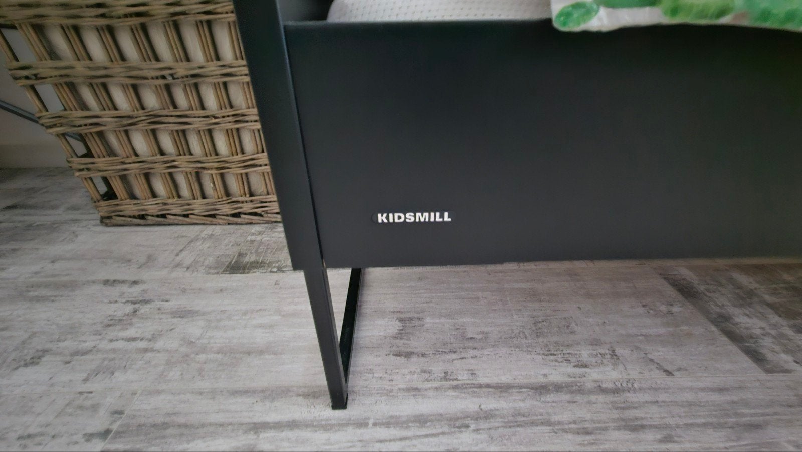 Kidsmill Intense II Ledikant met matras en lattenbodem, 70 tot 85 cm, 140 tot 160 cm, Zo goed als nieuw, Ophalen