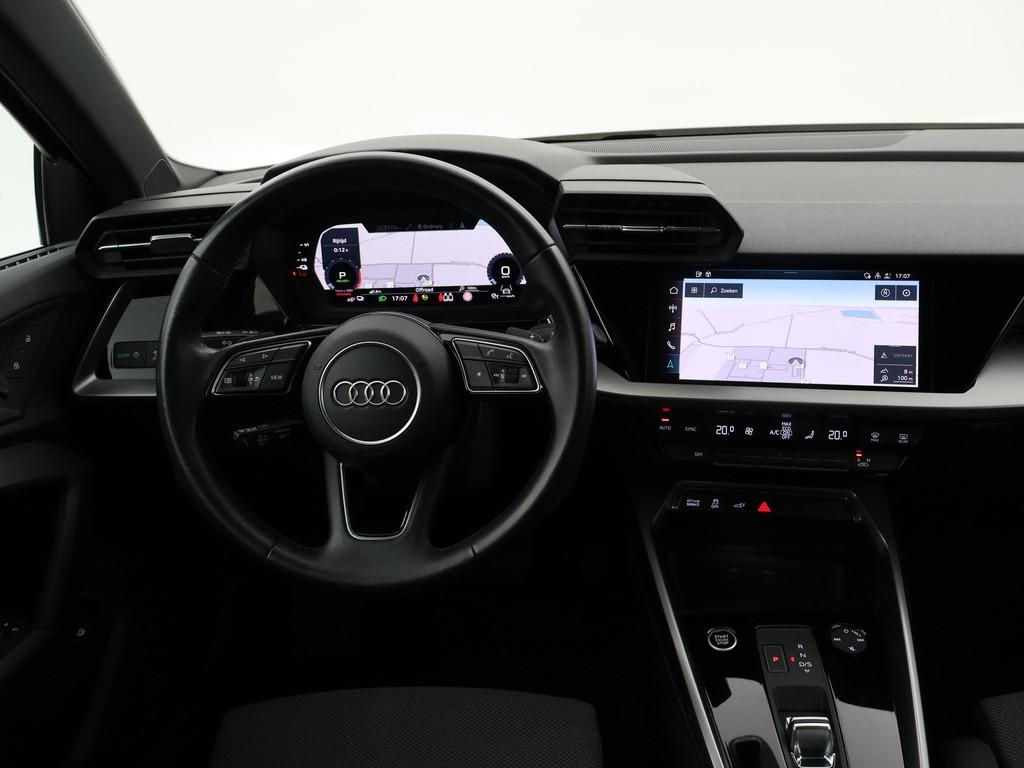 Audi A3 Sportback 40 TFSI e 204 PK PLUG-IN HYBRID + VIRTUAL, Stof, Gebruikt, 4 cilinders, 1535 kg