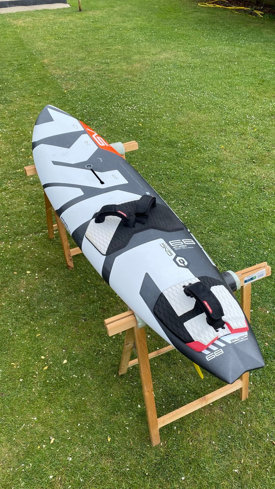 Severne Pyro 68 Windsurfboard - in goede staat, Watersport en Boten, Ophalen, Minder dan 250 cm, Zo goed als nieuw, Severne